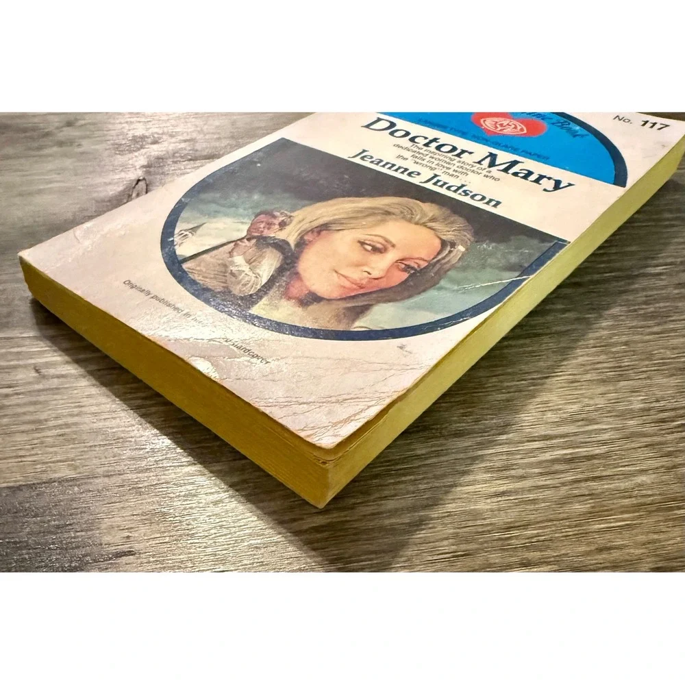 Valentine Books Doctor Mary Jeanne Judson No 117 Fair Large Print Romance Book